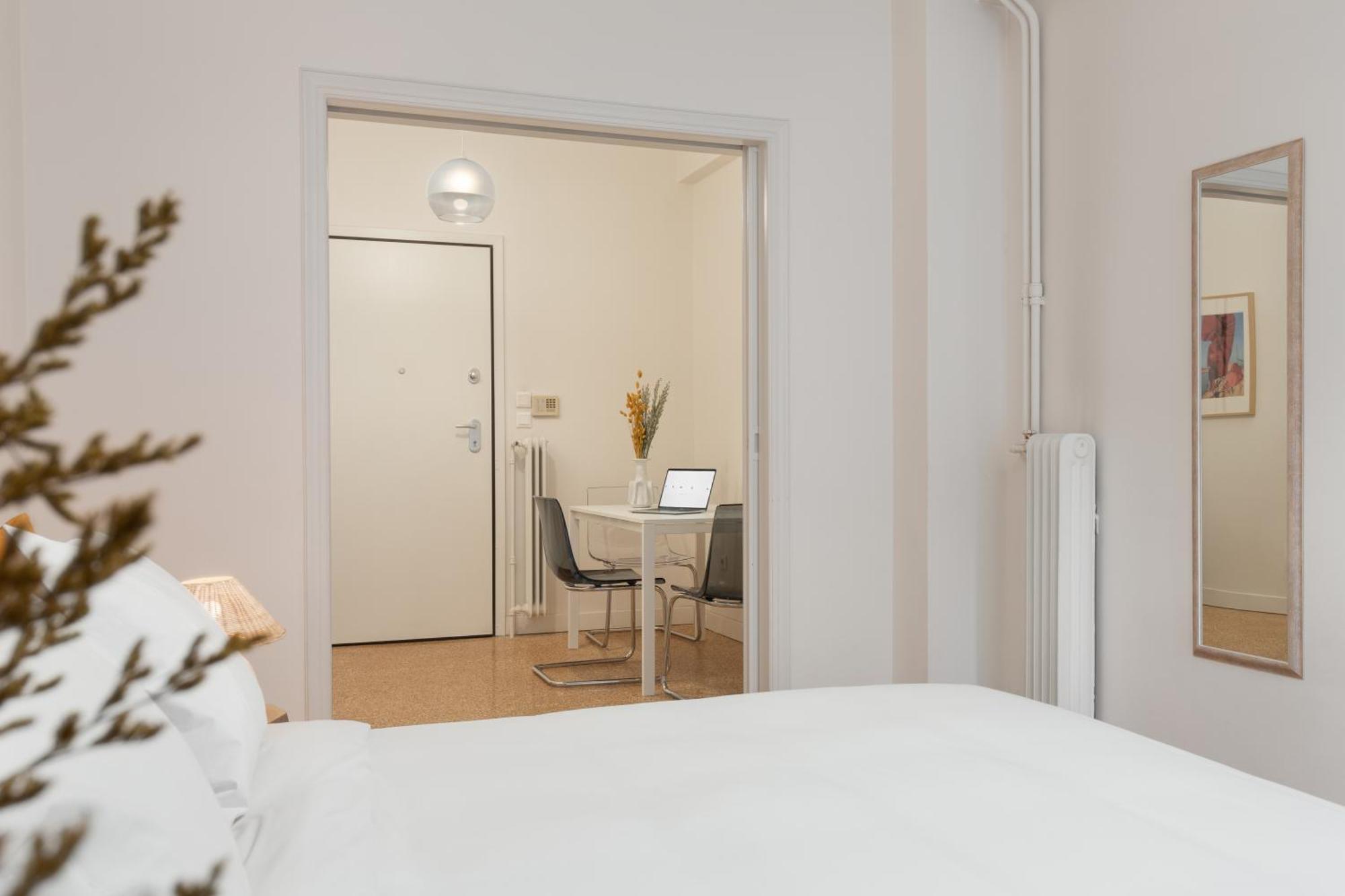 Peaceful Apartment In Neapoli, Exarcheia أثينا المظهر الخارجي الصورة